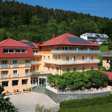 فندق Restaurant Marko 4*