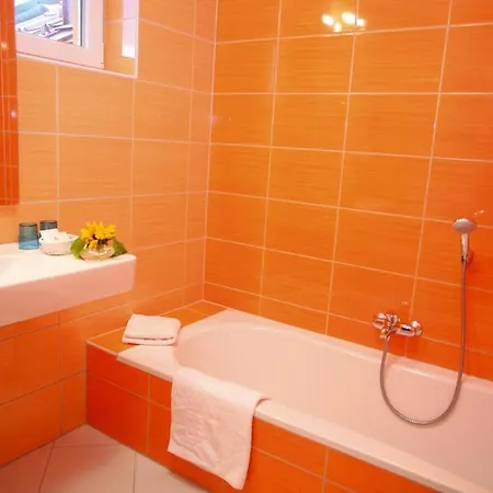 Hotel Restaurant Marko 4*